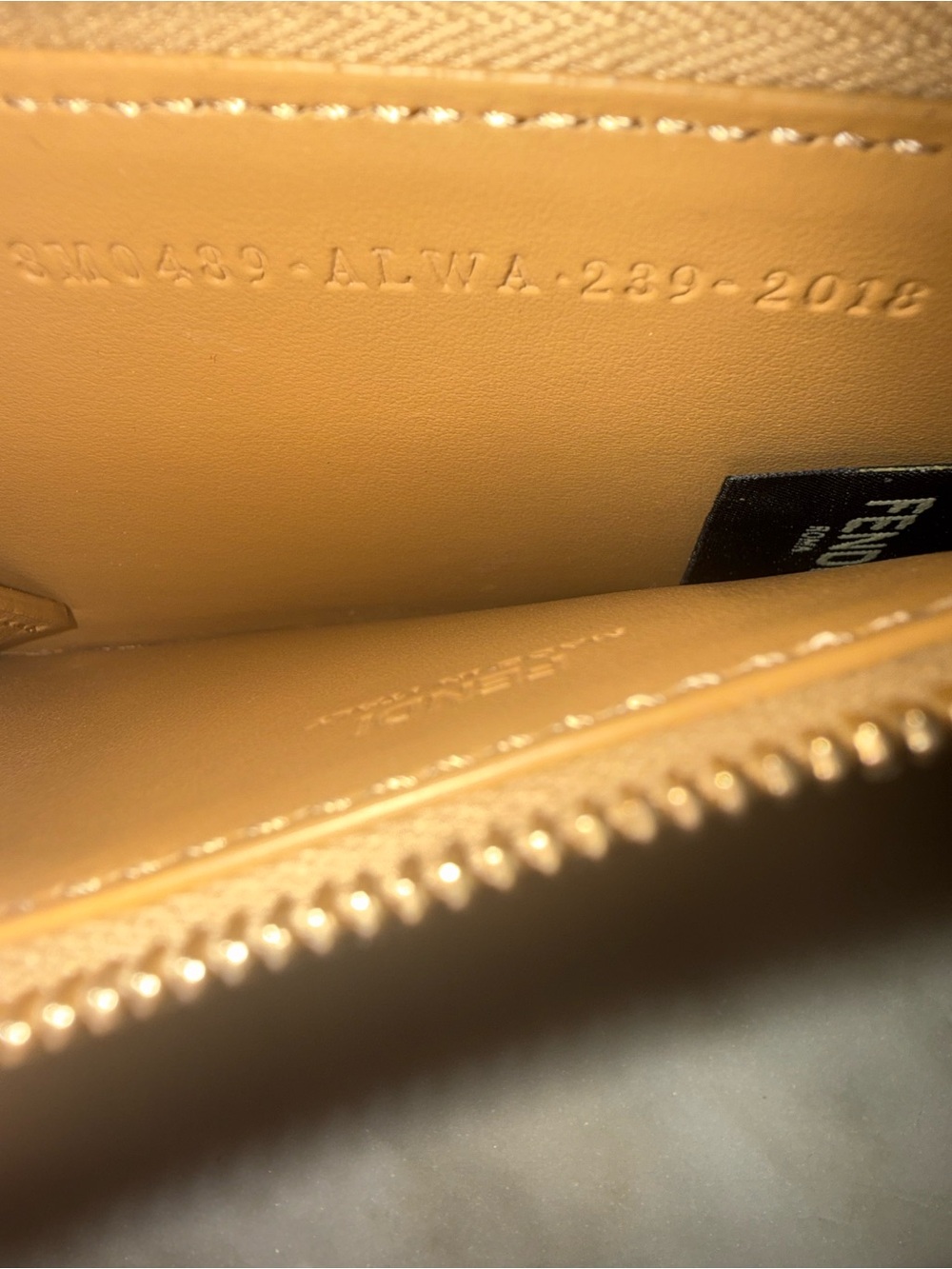 FENDI FF DIAMONDS CARD CASE - Picture 6 of 6
